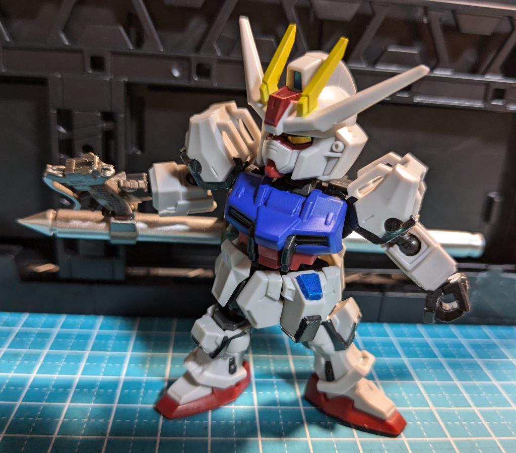 平手に両面テープで付けてます