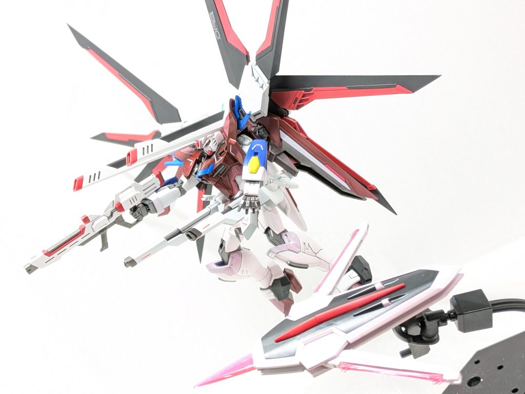 ん？あれ？フルバースト出来ない…ウイングが左右逆でした折れそうでビクビクしました