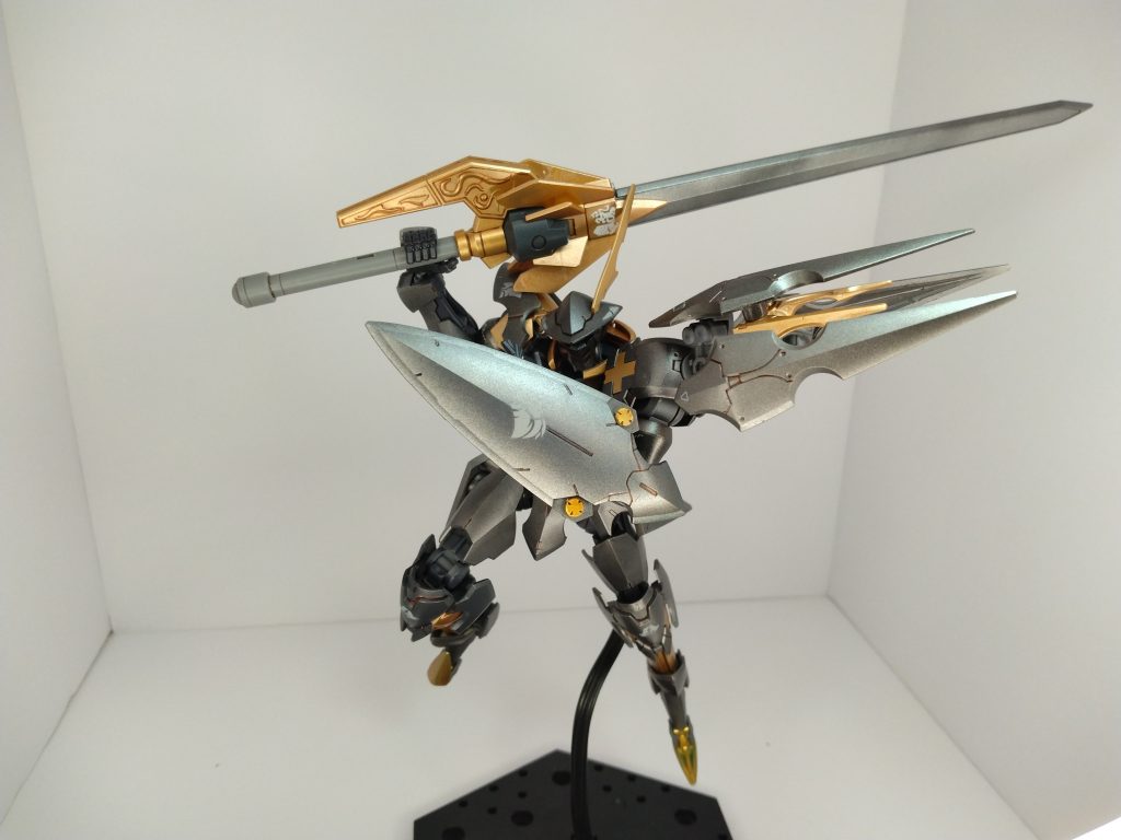 ダークソウルに出てきそうな盾のデザイン好き(zaku-kao6)