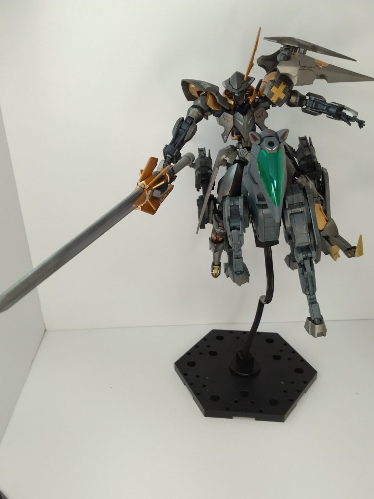 身の丈よりでかい大剣を片手で振り回す・・・ロマンですねぇ