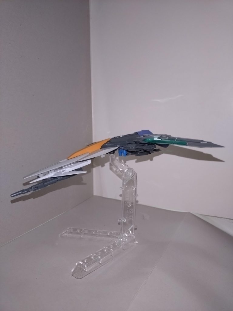 こちらではアンカーシールドが機首になる。