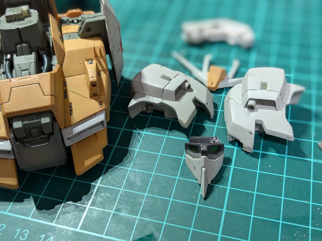 接着されてる箇所を無理やり分解！