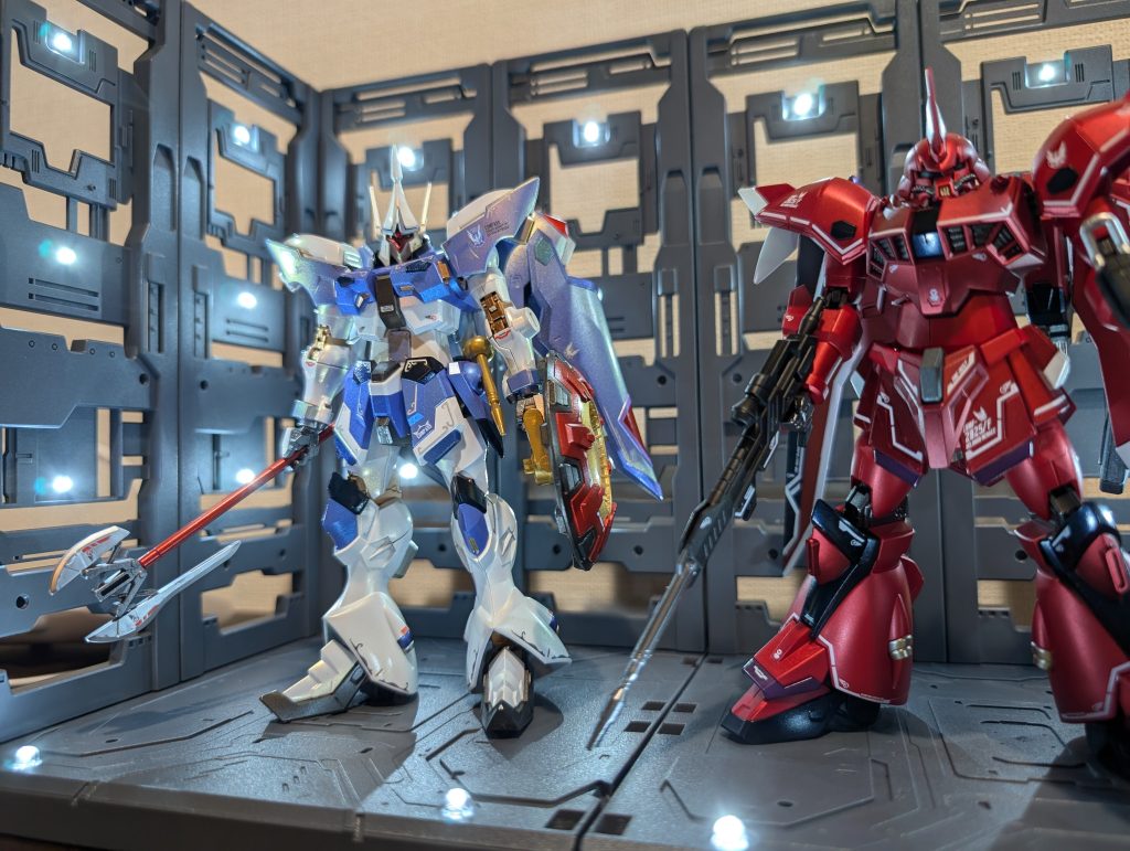 前に制作したゲルググといっしょに