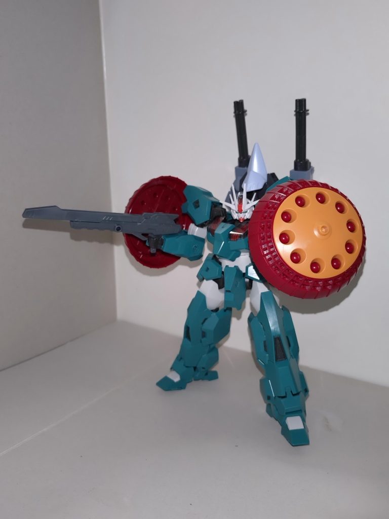 透子「シールドで身を守りながら、ライフルをズドン、これ普通」