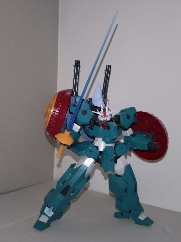 ビームサーベルギャンに似たタイプになった。設定ではシールド裏面に格納可能だが、透子はそれ相応の改造スキルを持たないため、不使用時にはライフル同様いちいち外す必要がある(無論、着脱に手間取る)。