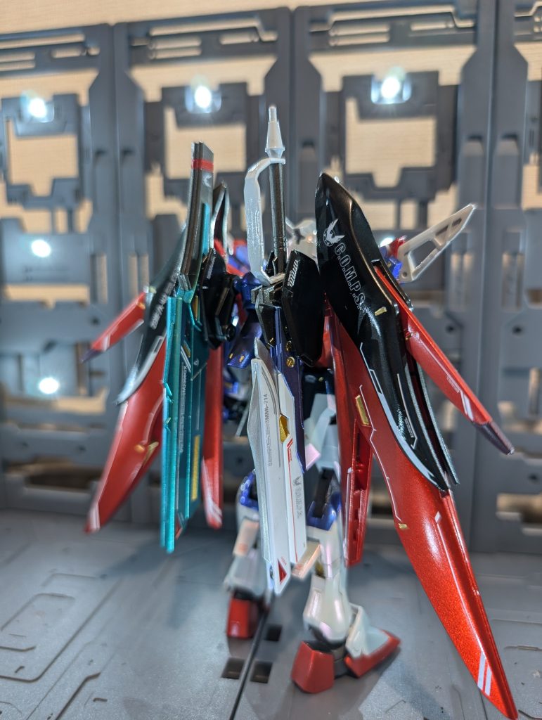 素立ち背面。武器の塗り分け頑張りました。自画自賛ですがカッコ良きです。