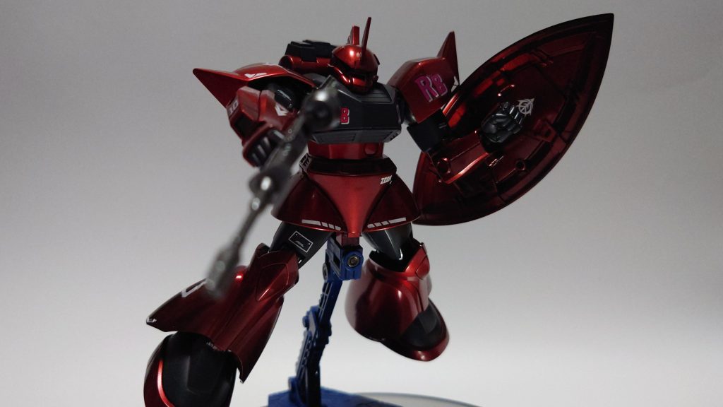 プレミアムメタリックレッド深紅は他のメタリックレッドと違って、深みのあるメタリックレッドになってくれます