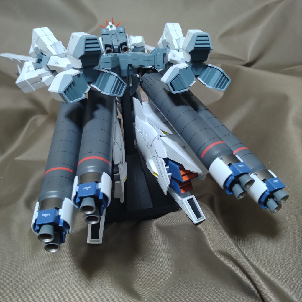 本当はスジ彫り等も考えていたのですが！他のキットに気持ちがいってしまいました！（笑）