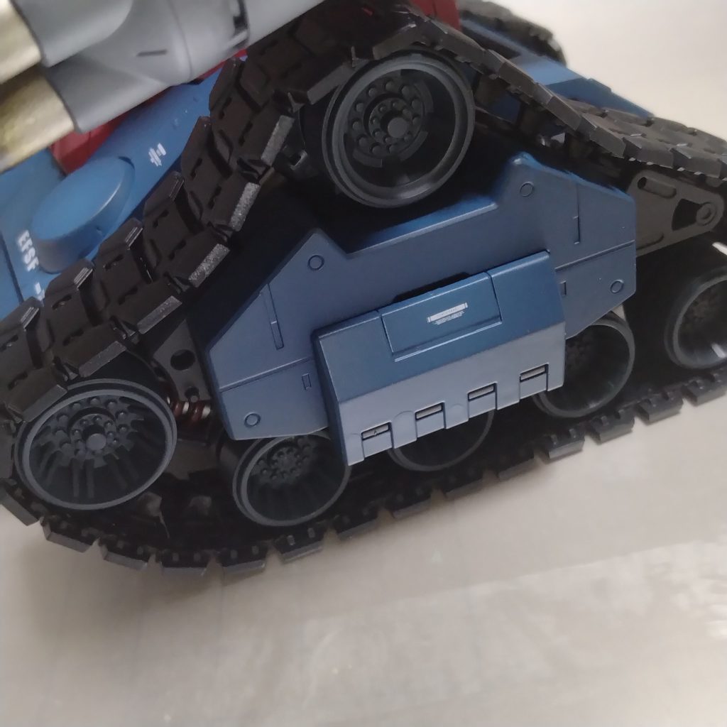 サスペンションとか内部とかめっちゃ塗装を頑張ってるのです！全く見えませんが！（笑）