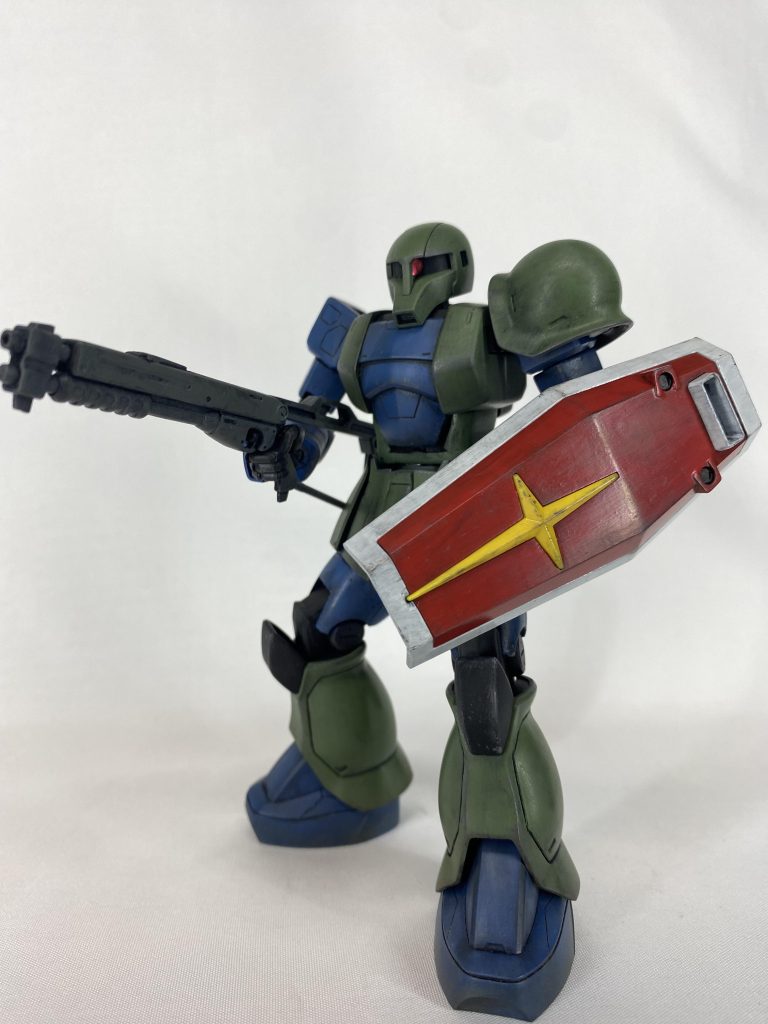 正直、ゲー厶中にショットガンを装備させていた方は少ないのではないかと😅(あまり強くない、、)が、ゲームならではの珍しい装備なので、この組み合わせで再現しました。