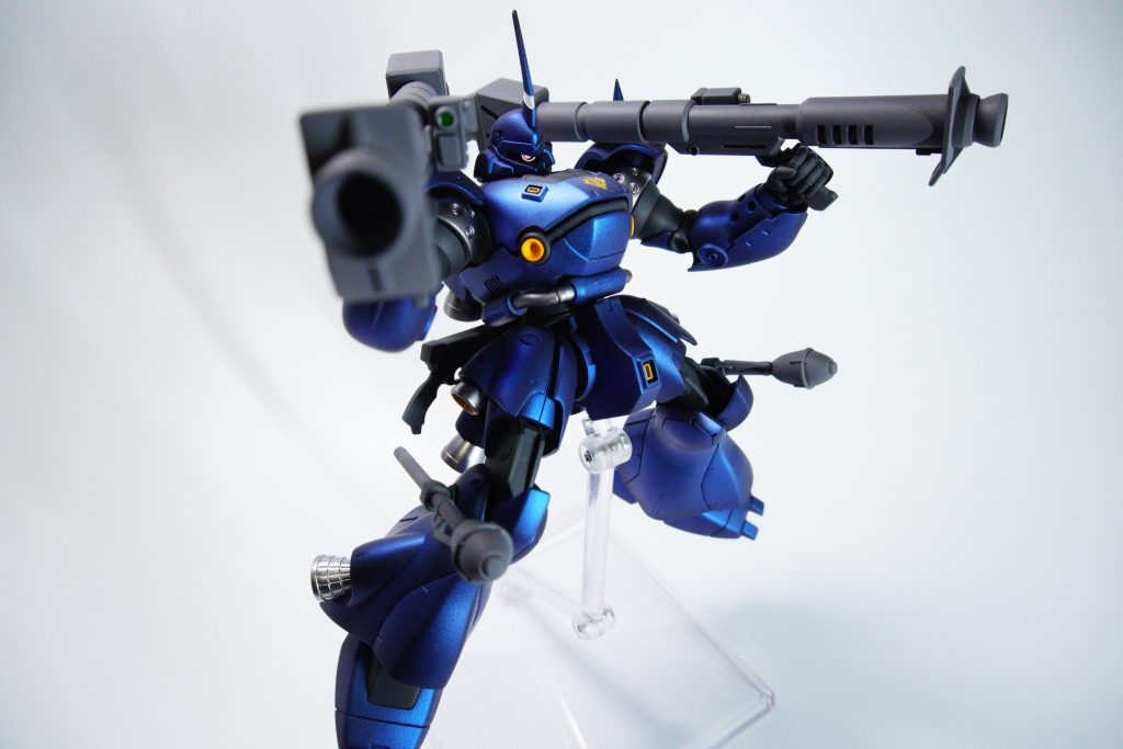 当初は青部分は光沢仕上げのつもりでいましたが上手くいかず艶消し仕上げに。