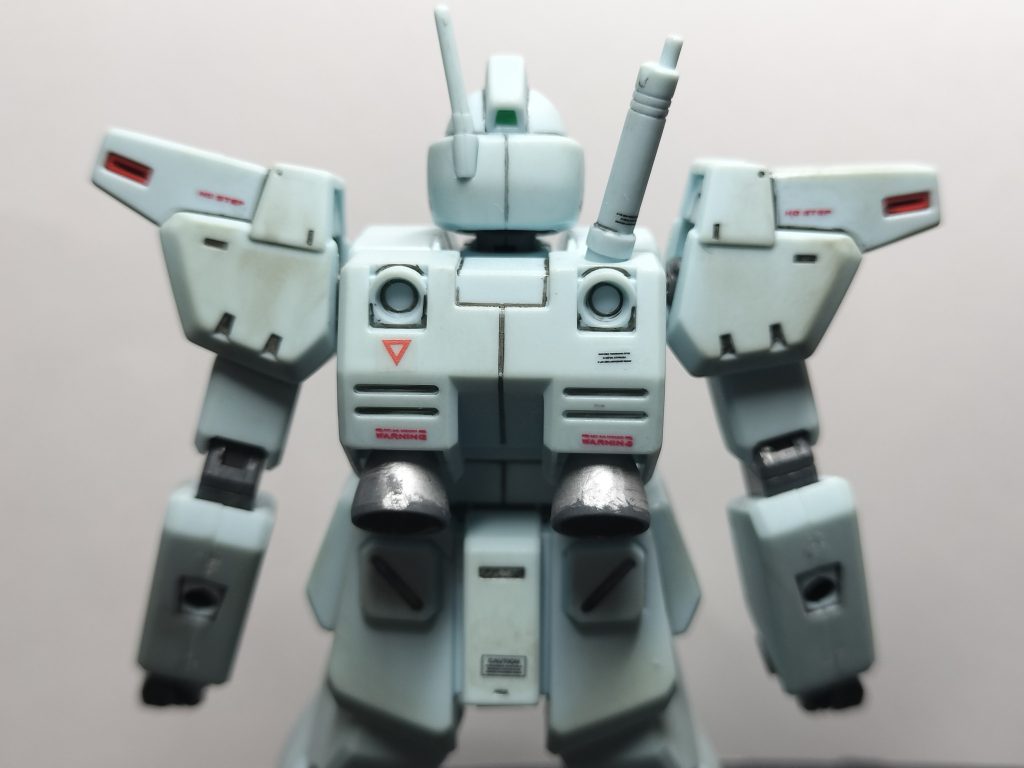 背面。アレックスと似てると思ったらパーツがたくさん使われてるらしいですね。流石連邦って感じ