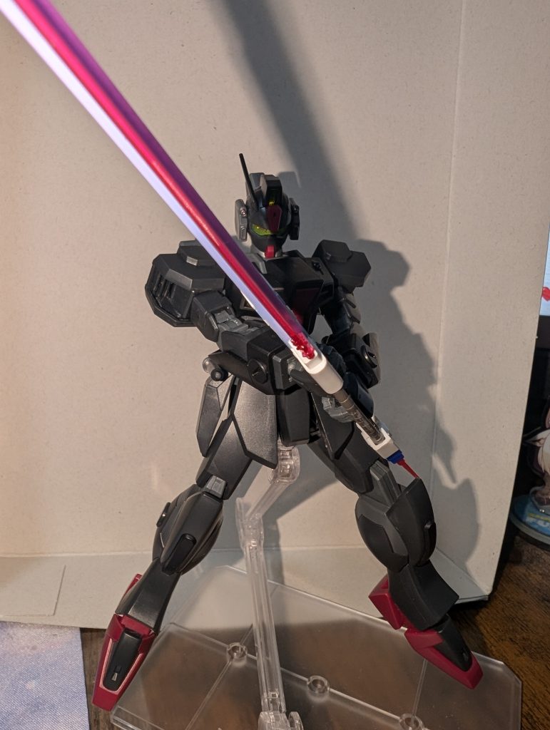 シュベルトゲベールの影に顔が半分隠れてるのが悪役っぽくて好みです。