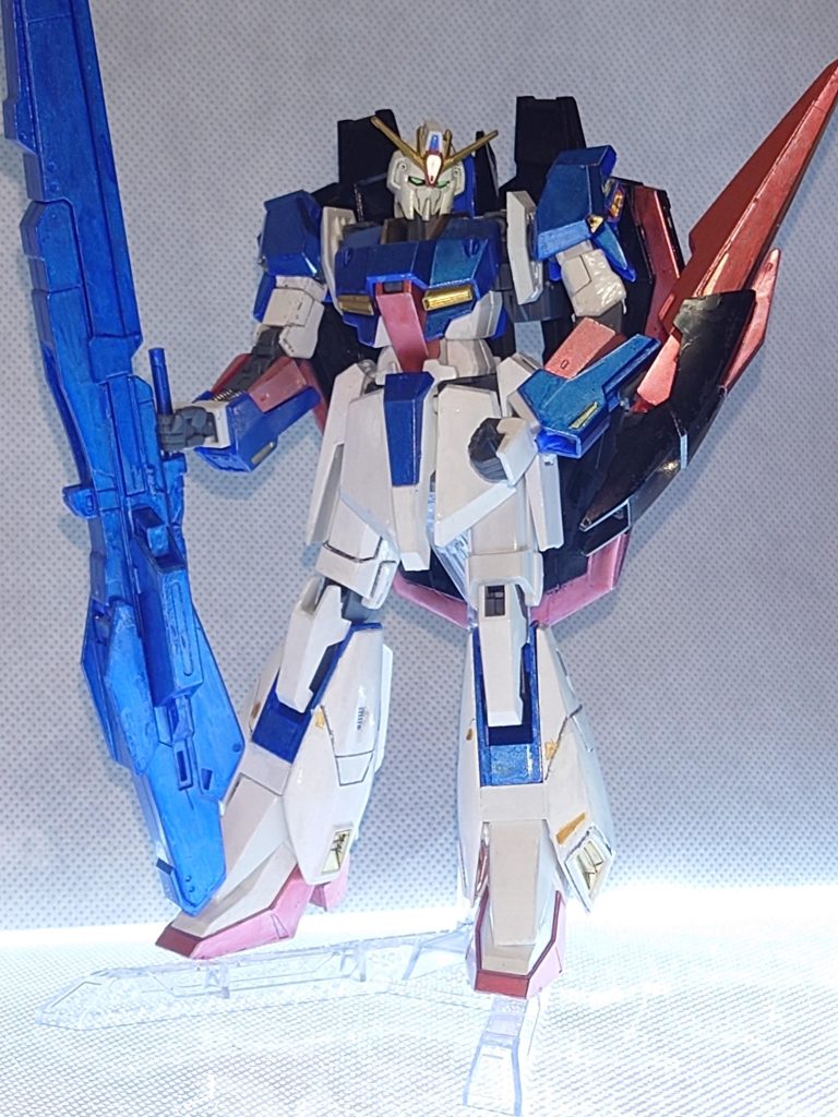 よくあるポーズ。メガランチャー持ちポーズ①今回はカメラアイも塗ってみました。