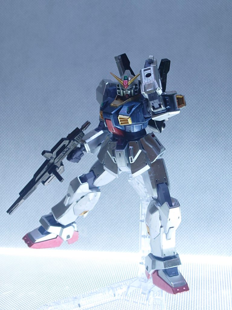 ホントこういうシンプルな構えが決まりますね。これぞまさにガンダムの正統進化❗️