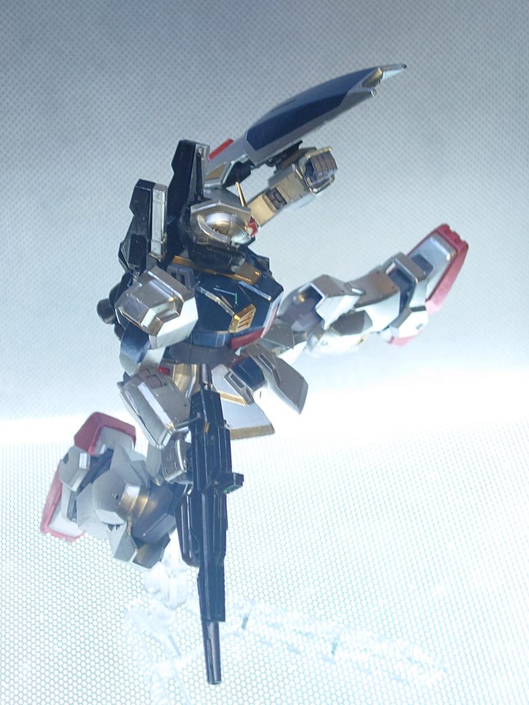 キックをバックからこっちも決まる❗️ゼータ、ダブルゼータと違って稼働が他のパーツに引っかかるストレスもないのもいいですねー