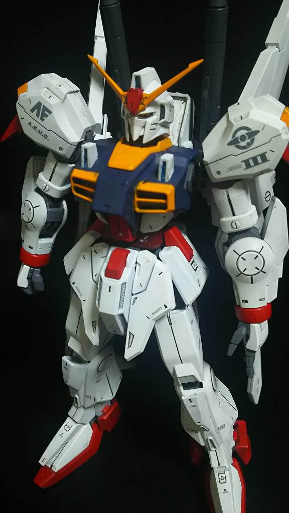 REの項目が無いのでMGの所に投稿してます！箱絵のカラーリングが好きになれなかったのでトリコロールカラーに塗装しただけです！（笑）