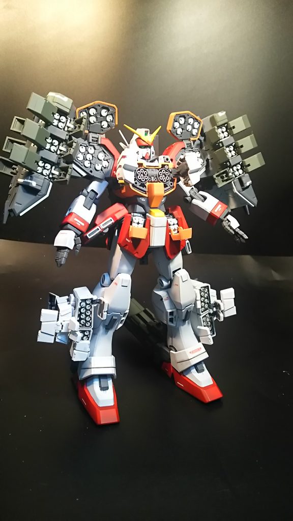 このキットは何色にするか！迷って結局は考えるのが面倒くさくなって！（笑）ほぼ設定道理に塗装しました！