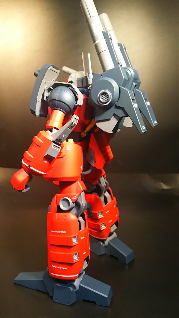 ディテクターを赤にしたのは紺色が余り似合ってないと個人的に思い単純にガンキャノンが赤だからと単純な理由です！（笑）