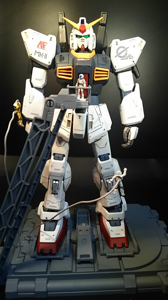 このキットはベースもフィギュアも付いてお得です!フィギュアの塗装は目の悪い私には苦行ですが!(笑)