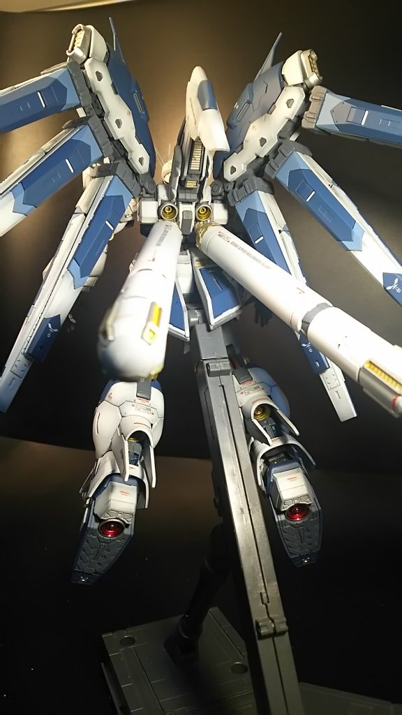 でも一言だけ言うなら!このキット!労力的に言うなら!MG作っても良いとも思います!なので大きいのか小さいかの好みでMG、RGかを決めて良いと思います!ディテールはRGが上とは思いますが!