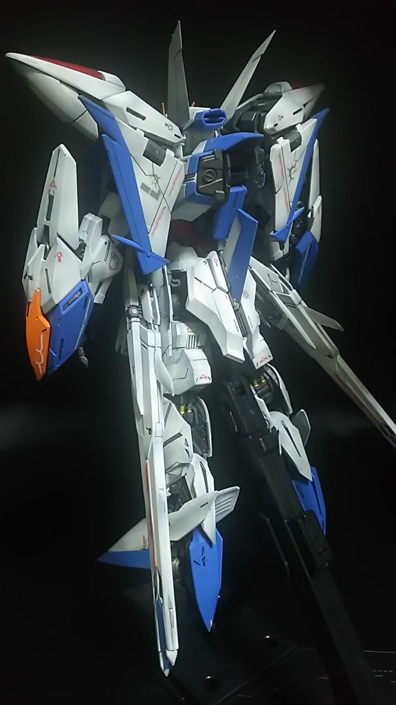 私は時代的に新しい機体や未来的な機体のディテールアップが苦手です!(笑)イメージが全く湧きません!(笑)