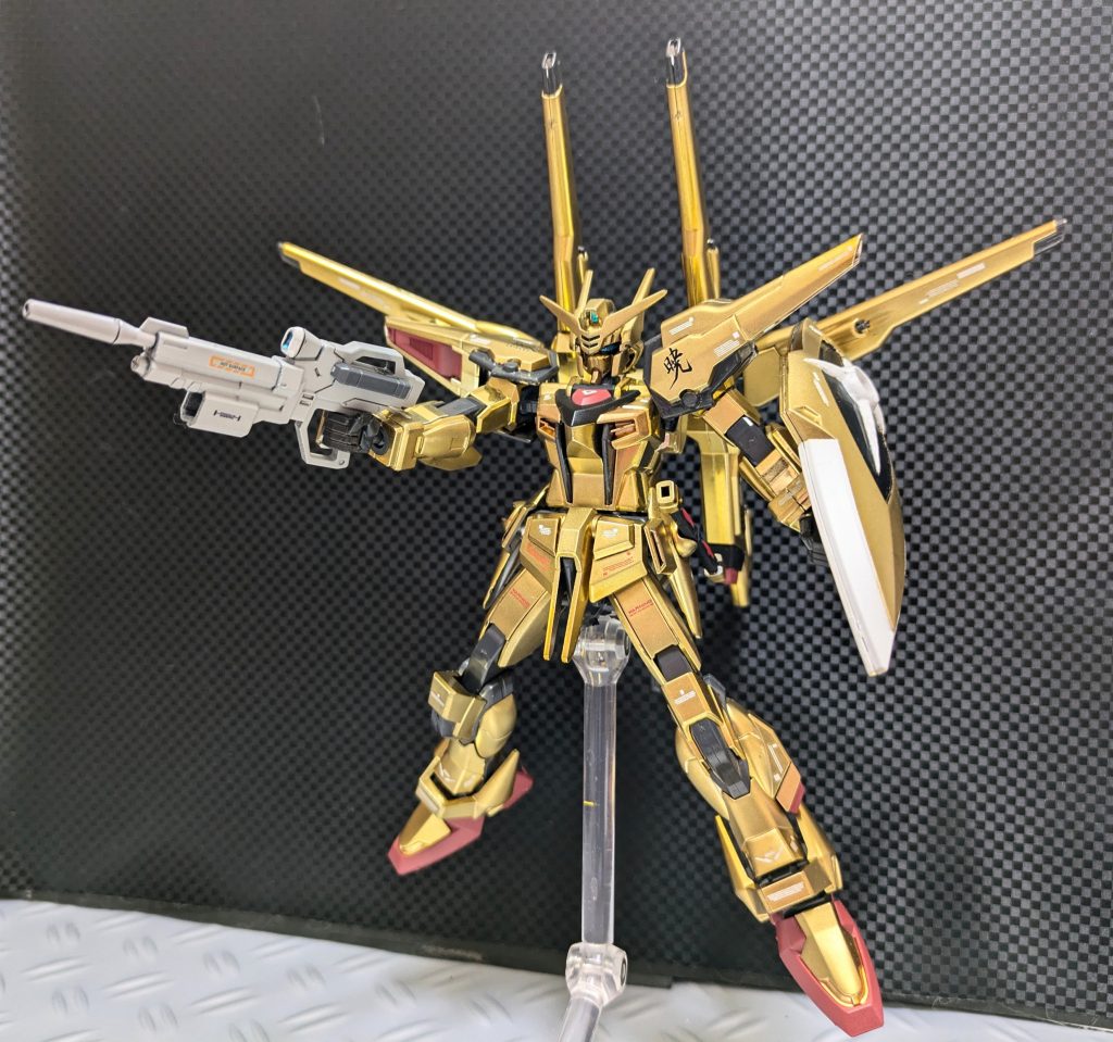 シラヌイアカツキガンダム–2枚目/制作者：@Ymarl1