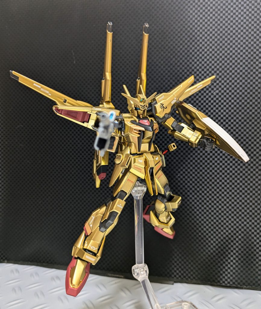 シラヌイアカツキガンダム–3枚目/制作者：@Ymarl1