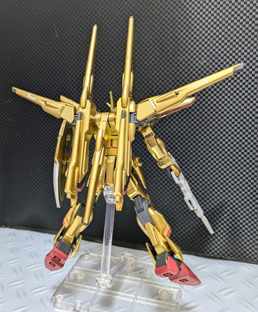 シラヌイアカツキガンダム–5枚目/制作者：@Ymarl1