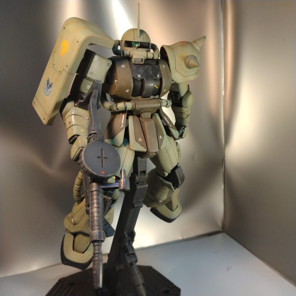 久しぶりの作成がザクとは！（笑）もっと他にあるのでしょうが！作りたいと思った物がザクなんです！（笑）