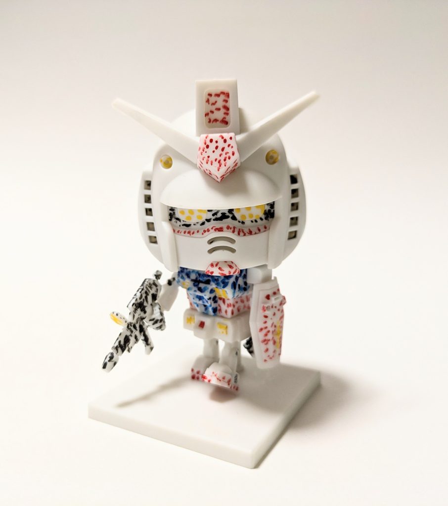 なかなかポーズがつけづらい...。