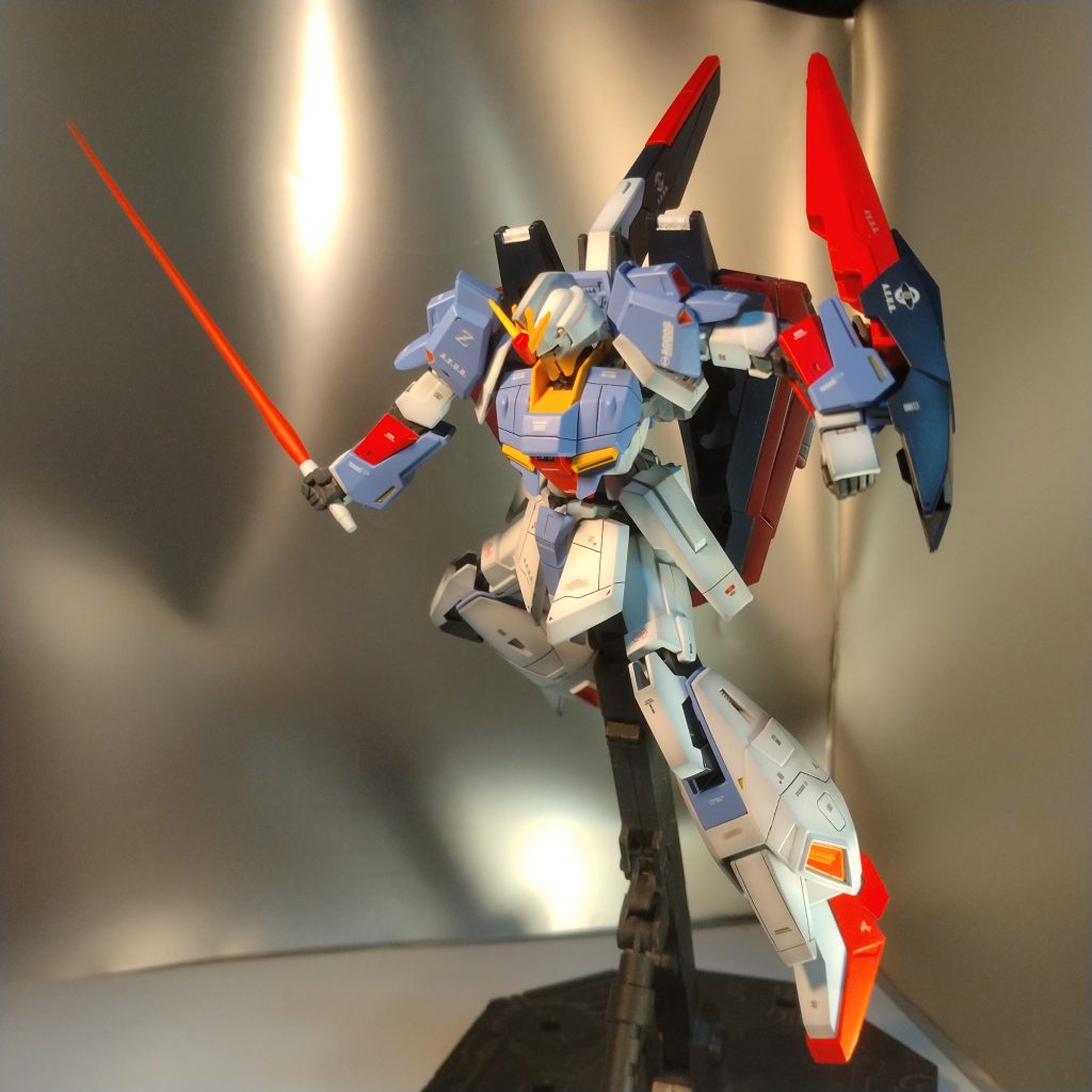 青は薄めにしようと元々から思っていたのですが青を強調するか!紫を強調するか!最終的に悩んだので!微妙に互いの中間に調色しました!画像だと分かりにくいですが!現物は良い感じです!(笑)