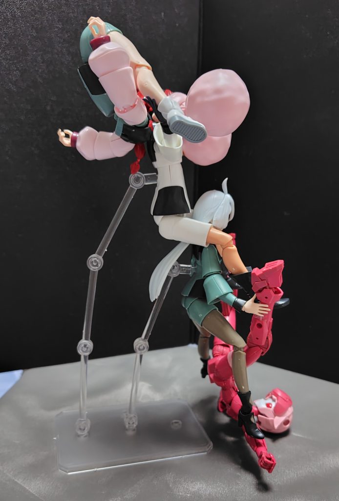 流石にスタンドを用いないとこの技の再現は無理です。