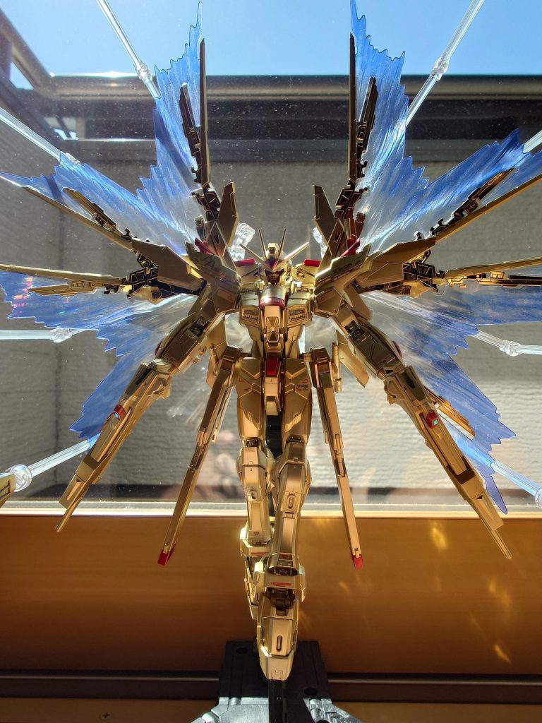 ヤタノカガミ搭載ハイマットフルバーストストライクフリーダムガンダム–7枚目/制作者：夏