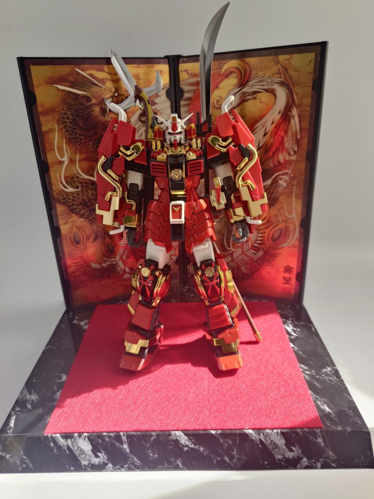 ベースは１００均にて、大理石調シート等を使い若干それらしく