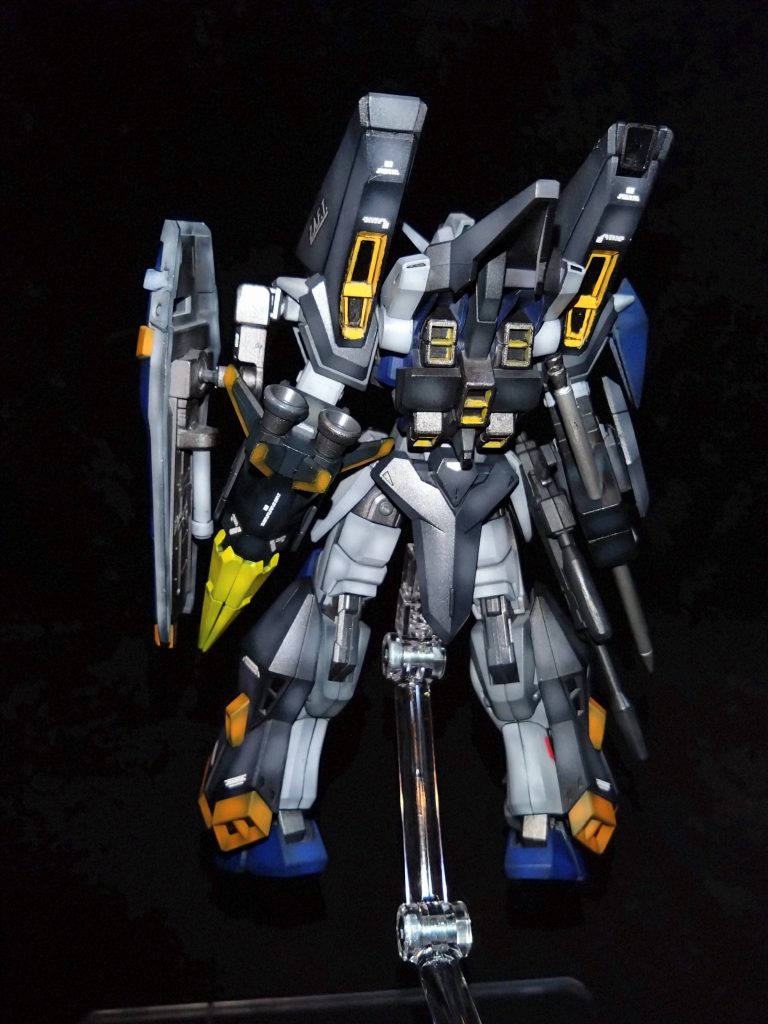 背面バーニアの塗り分け、がんばってよかったかな(笑)やはり印象が変わりいい感じになりました