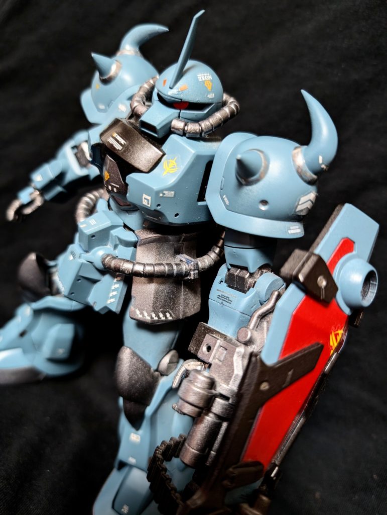 赤いガトリング・シールドがポイントです