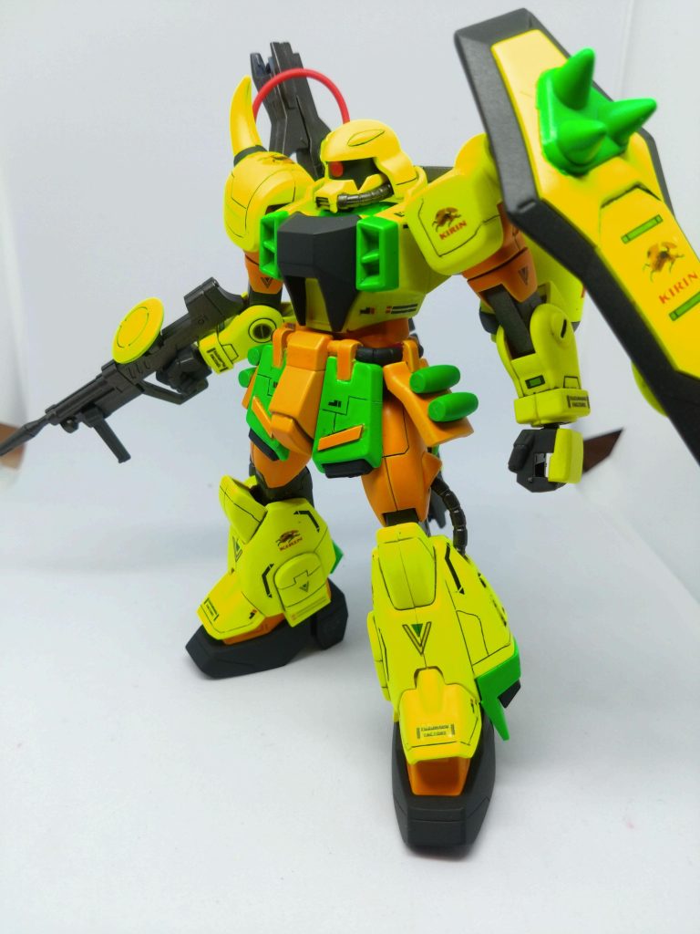 ちなみにガンスタデビュー約1周年。記念すべき20作目です。前回RGサザビーで頑張りすぎた反動と仕事の忙しさでモチベーションが今ひとつ保てず、失敗が目立ってしまいました。ここまで見てくれた方、イイネやコメントだけでなく閲覧数もモチベーションに、また頑張ります!