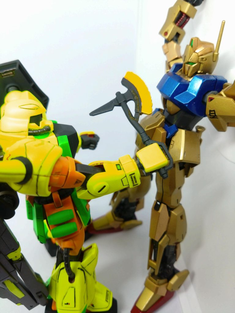 ビールトマホークで撃退します。キャンディ塗装したのにマスキング忘れてつや消ししてしまいました