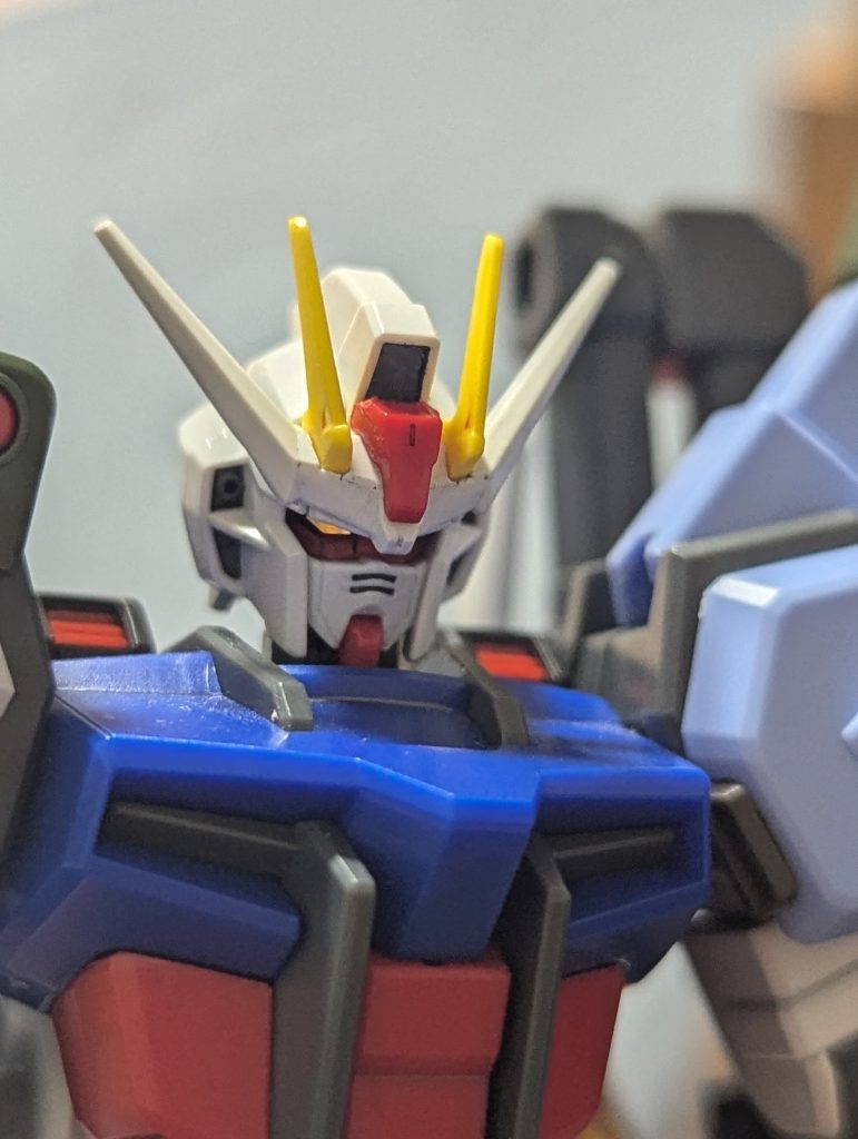 カメラアイシールは自作です