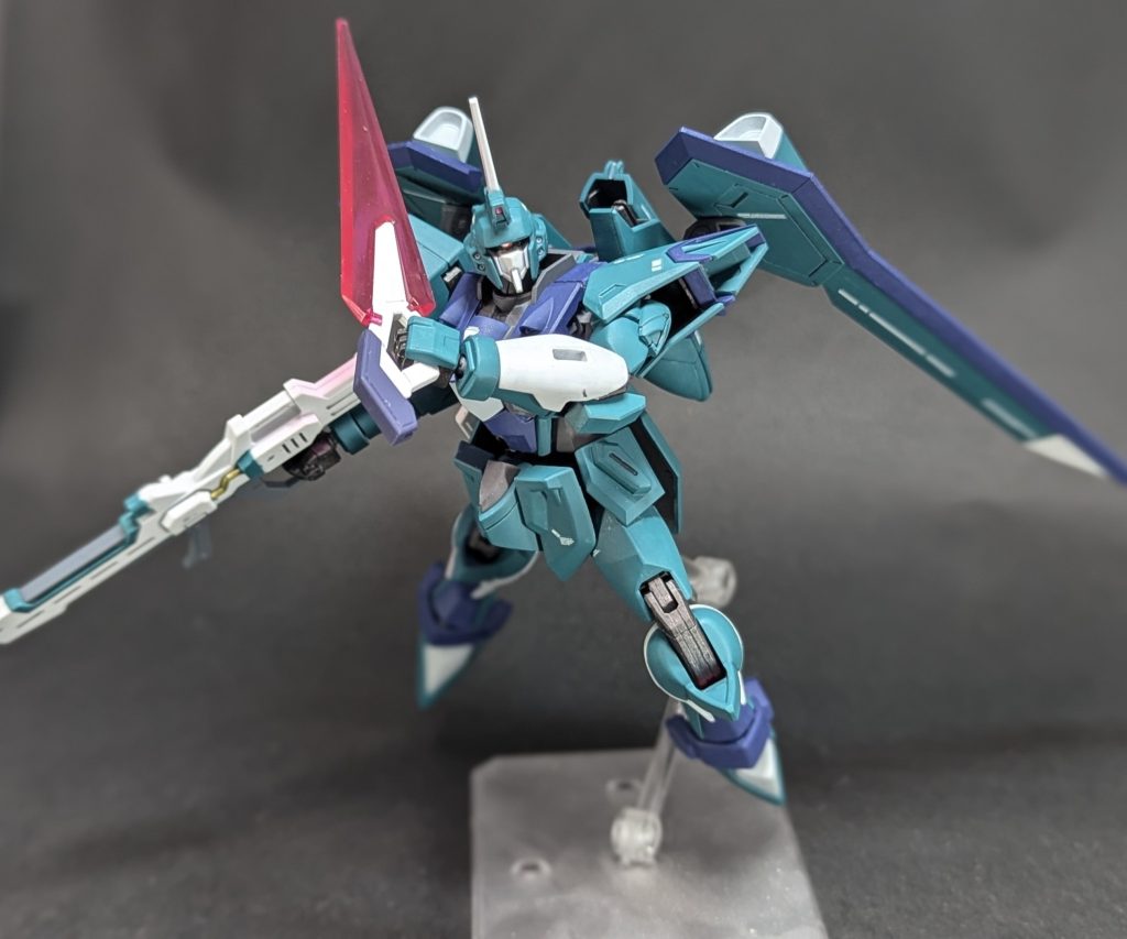 カラーリングも量産機っぽく寒色系で纏めてみました。いい意味でガンダムっぽさはなくせたと思います