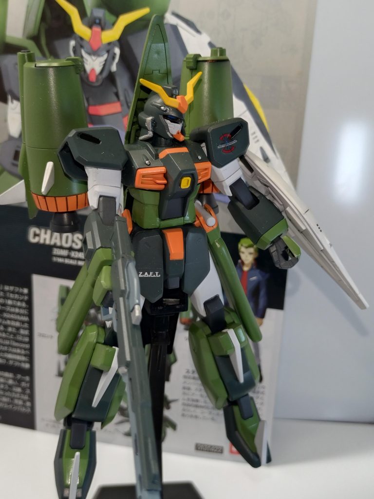 デスティニー本編序盤は、大暴れだったのに中盤には、ムラサメ3機に落とされてしまう悲しい機体。