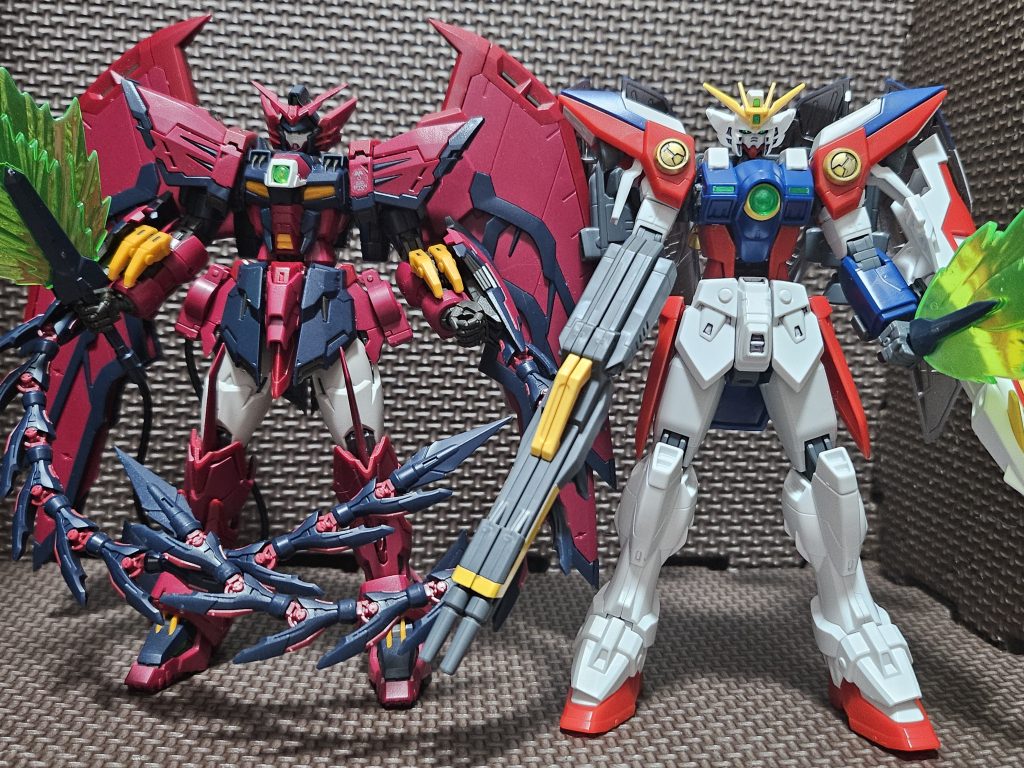奇跡的にRGエピオンとサイズが並びました!立体物でのサイズ差の不満も消えて最高なミキシングに出来ました✌️
