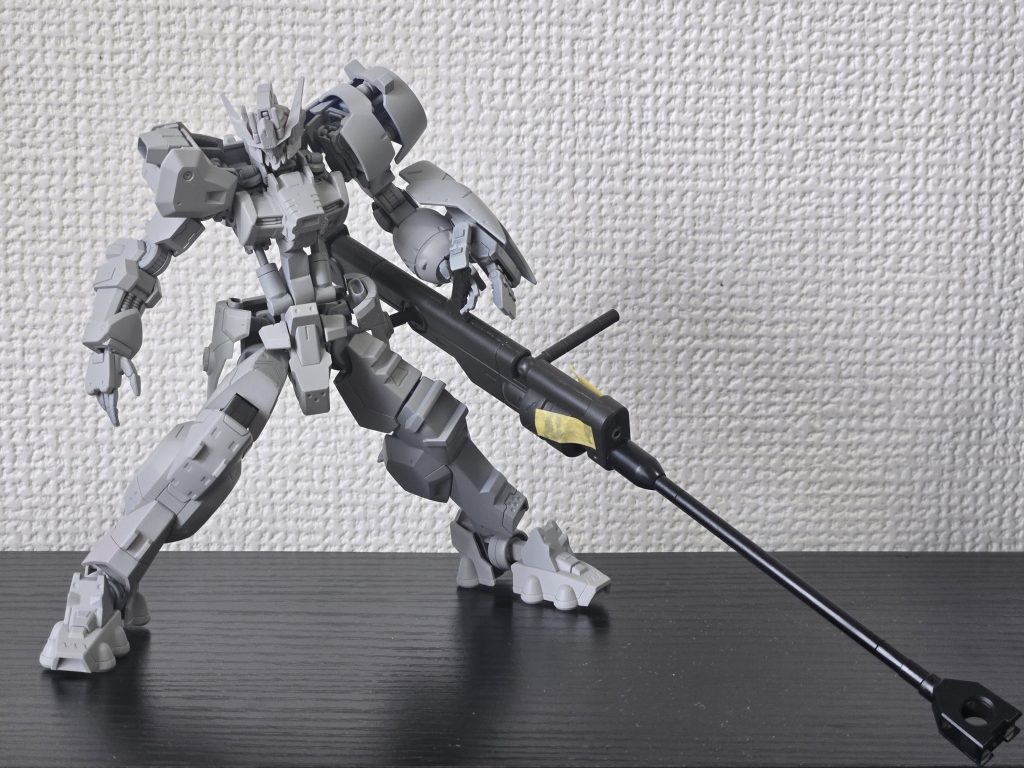 サフ対物ライフルは銃身だけヅダの対艦ライフルに変えてます。