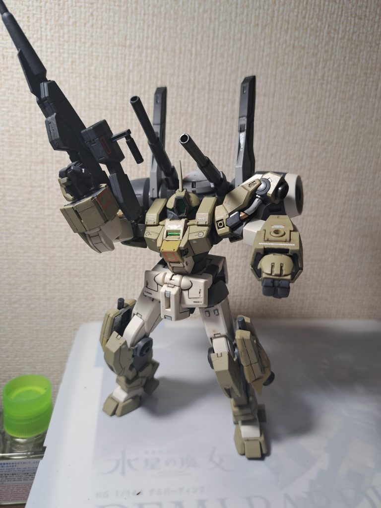 ポーズ難し。背中付けたら安定悪し。