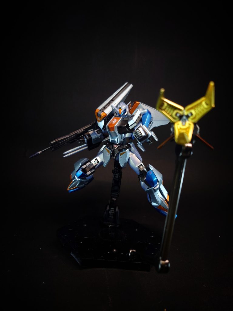 XM53S ピアサーロック グレイプニールII左腕部に装備された有線式ロケットアンカー。展開する三本の爪で相手を貫き捕獲する。