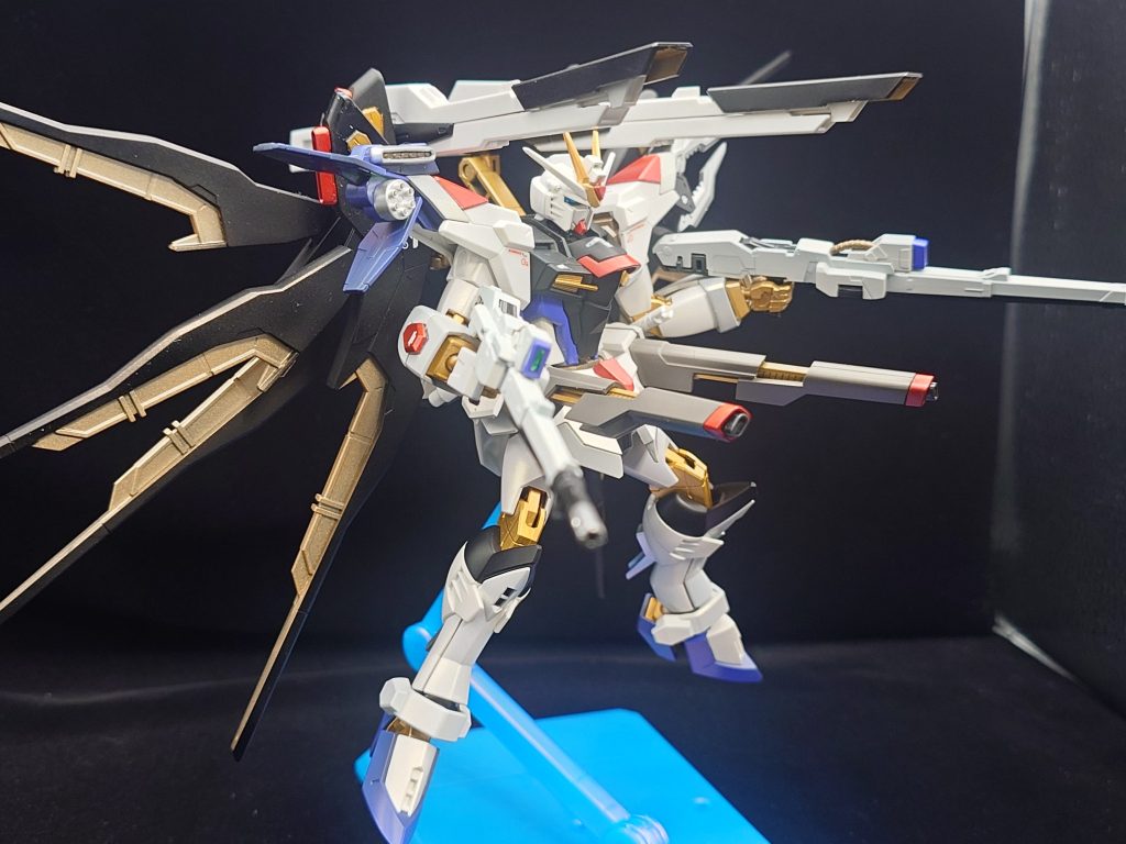 角度を変更して何枚か、やはりフルバーストには華がありますね。但しポージングは難しいです。