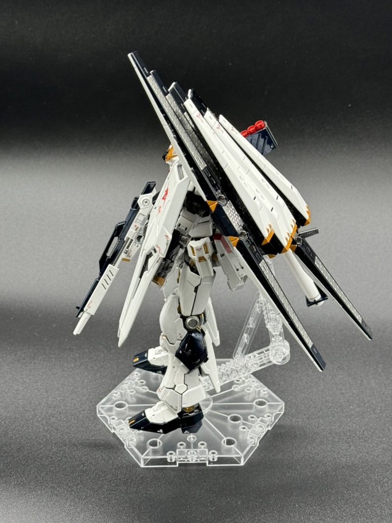 メモによるとAパーツ プライマリーメタリックレッド     スターブライトアイアンBパーツ ウエストブラックCパーツ ピュアホワイトDパーツ ファンデーションホワイトEパーツ プリズムブルーブラックFパーツ プリズムブルーブラックGパーツ スターブライトアイアンHパーツ スターブライトアイアンIパーツ ヴィクトリーゴールドJパーツ スーパーシェルホワイトKパーツ ピュアホワイト0.8cc に対してEXブラック1滴Lパーツ スターブライトアイアンパール塗料 シルバーパールリキッドクリアー スーパークリアーⅲ UVカットで大まかな塗り分け