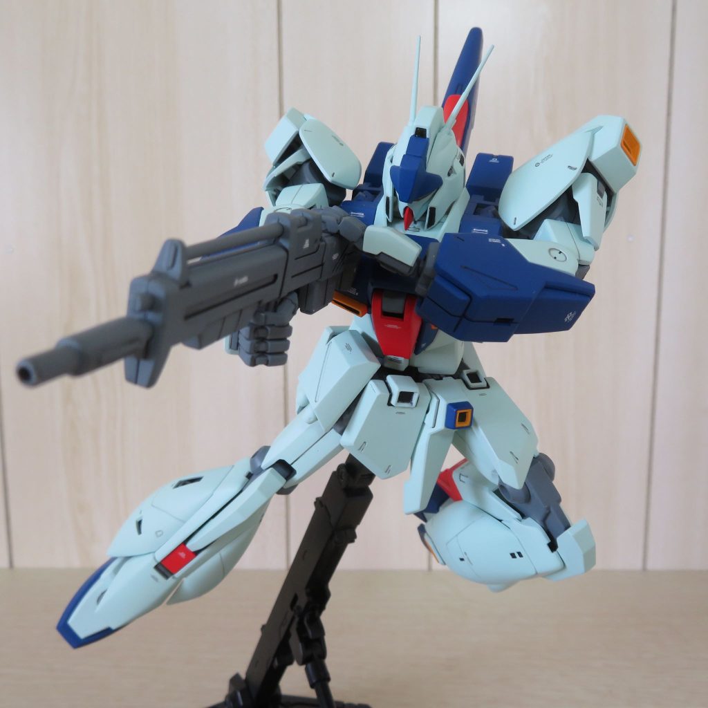 まだ援護がいた、シャアか！