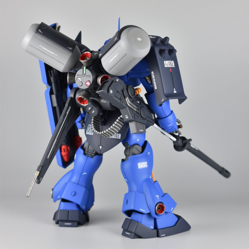 ランゲ・ブルーノ砲・改背負いモノ作りたさに頑張ったといっても過言ではない。(安易にギラ・ズール用の改をポン付けしてるだけなのでツッコミどころはありますが(zaku-kao4))